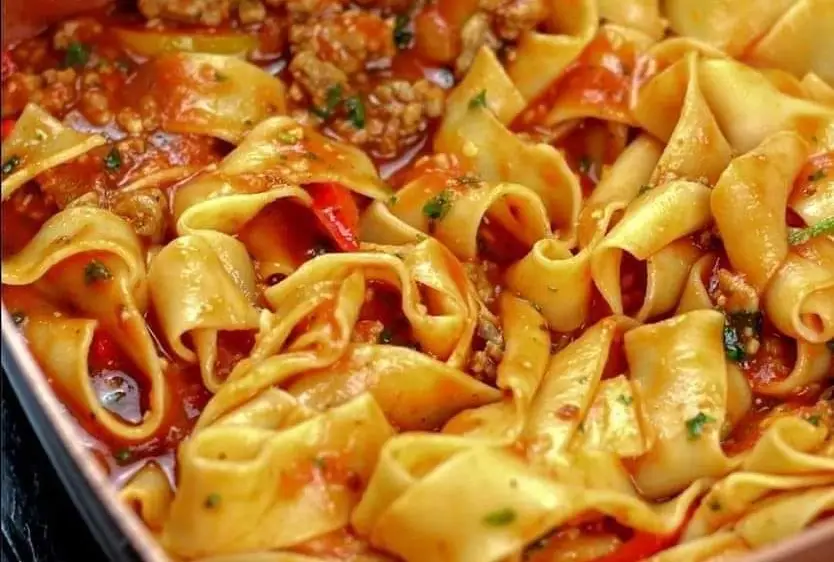 ITALIAN DRUNKEN NOODLES ITALIAN DRUNKEN NOODLES